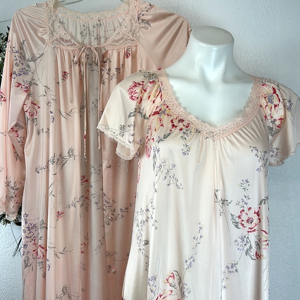 Vintage Jcpenney Nightgown And Robe Set Gem